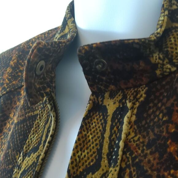 Peck & Peck animal print zippered front jacket - Picture 6 of 14